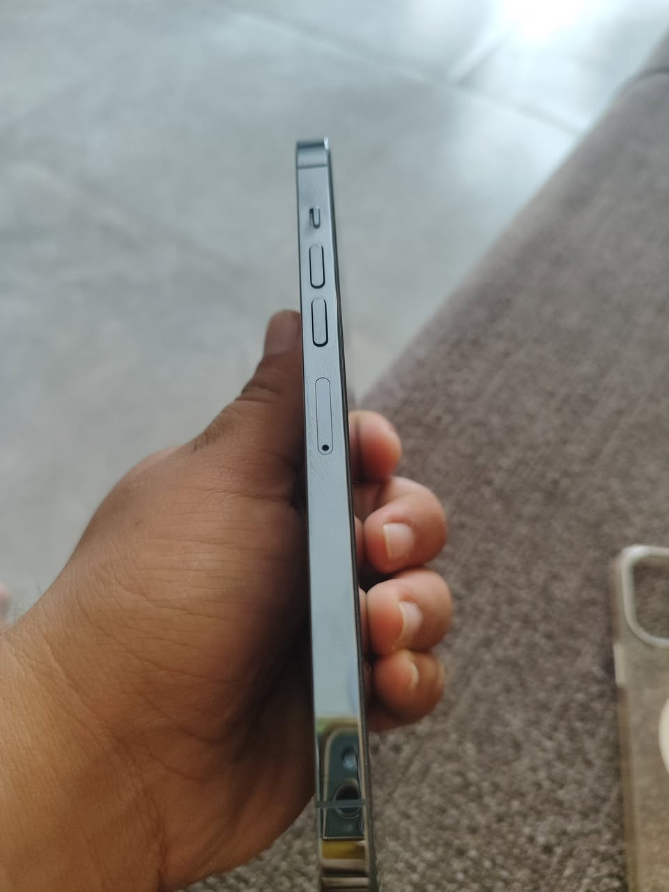 السلام عليكم ايفون 13PRO MAX بطاريه 84 جهاز بلادي جديد بلادي ما مصلح ولا معلايه جديد الجهاز سعر 800 وبي مجال بسيط شكد ماكول قطعه نضيفه نضيف رقمي واتساب ***********
