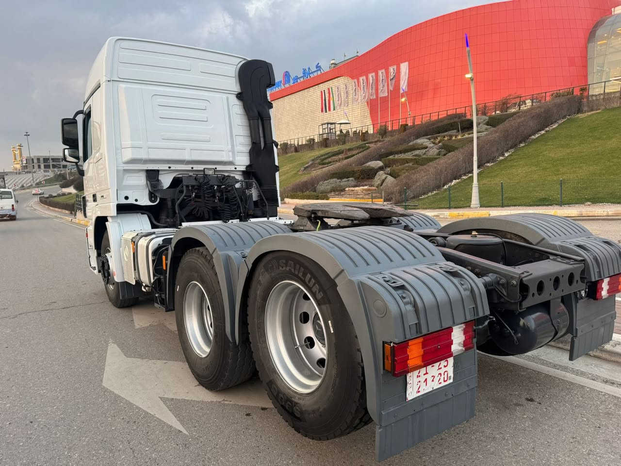 السلام عليكم للبيع اكتروز 2017السيارة ماشية 450حقيقي تخم تاير السيارة مكفولة من الضربة والمعجون فقط صبغ جمالية عام السيارة كاتي تترقم شمالي مكان السيارة سليمانية للاتصال***********
