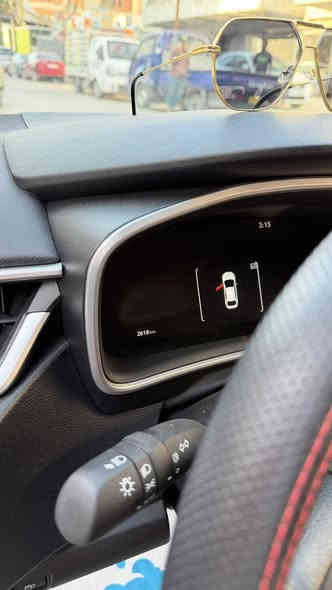 كورلا الشكل الامريكي موديل ٢٥ زيرو بعدها بريحة الشركة قبل يومين ماخذها من شركة الحلو وبيها دفتر ضمان من نفس الشركة السيارة مرقمة وكاملة عنوانها بحي الجامعة 
***********
داخل احمر
كشنات جلد كهربائي 
كامرة خلفية 
فتحة(سلايد)
اشاير بل مري
تحكم جهتين
ومعروفة مواصفات الكورلا
