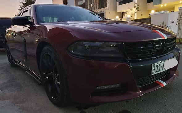 السلام عليكم 
جارجر ٣٦٠٠ sxt plus خليجي فول  مكفول سلايت  المسافة المقطوعة 176 الف كيلو متر
السيارة عليها 
عازل حراري 
سستم كاربون داخل وخارج 
دفيوزر كاربون والاصلي موجود 
لايت ليزر ازرك وتغليف جام لايت ppf 
شاشة كار بلي ب٤٥٠ دولار يصير عليها كامرات 360 درجة والشاشة الاصلي موجود 
الارضية مغلف احمر تكدر تشيلها قالب وليس لاصق
سستم الباين محدث ١٦٥٠ واط يعني حفلة موسيقية تمشي وياك 
ويل ٢٠ اصلي 
بريك rt بلادي 
صدر كامل جديد
السيارة عليها ادامة كاملة 
السعر 240 بيها مجال بسيط
***********
