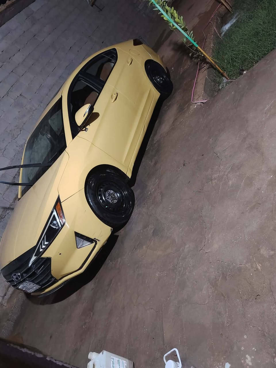 سلام وعليكم النتره 2019سياه كفاله ما عده جنطه وماصفات بصمه فتحه تدفهه كشنات تبريد ثلج بصمه وباب  تخم تاير جديد سياره حله م̷ـــِْن صور  سعر 133بيه مجال***********
