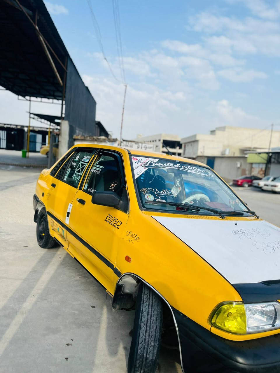 مكلف بالنشر
سايبة أجرة للبيع ٢٠١١
شرط التحويل 
غرامات صفر هئية ٢٠٠
مكينة و كير بشرط 
تبريد فقط غاز 
سيارة جاهزه للشغل 
*********** 
***********
