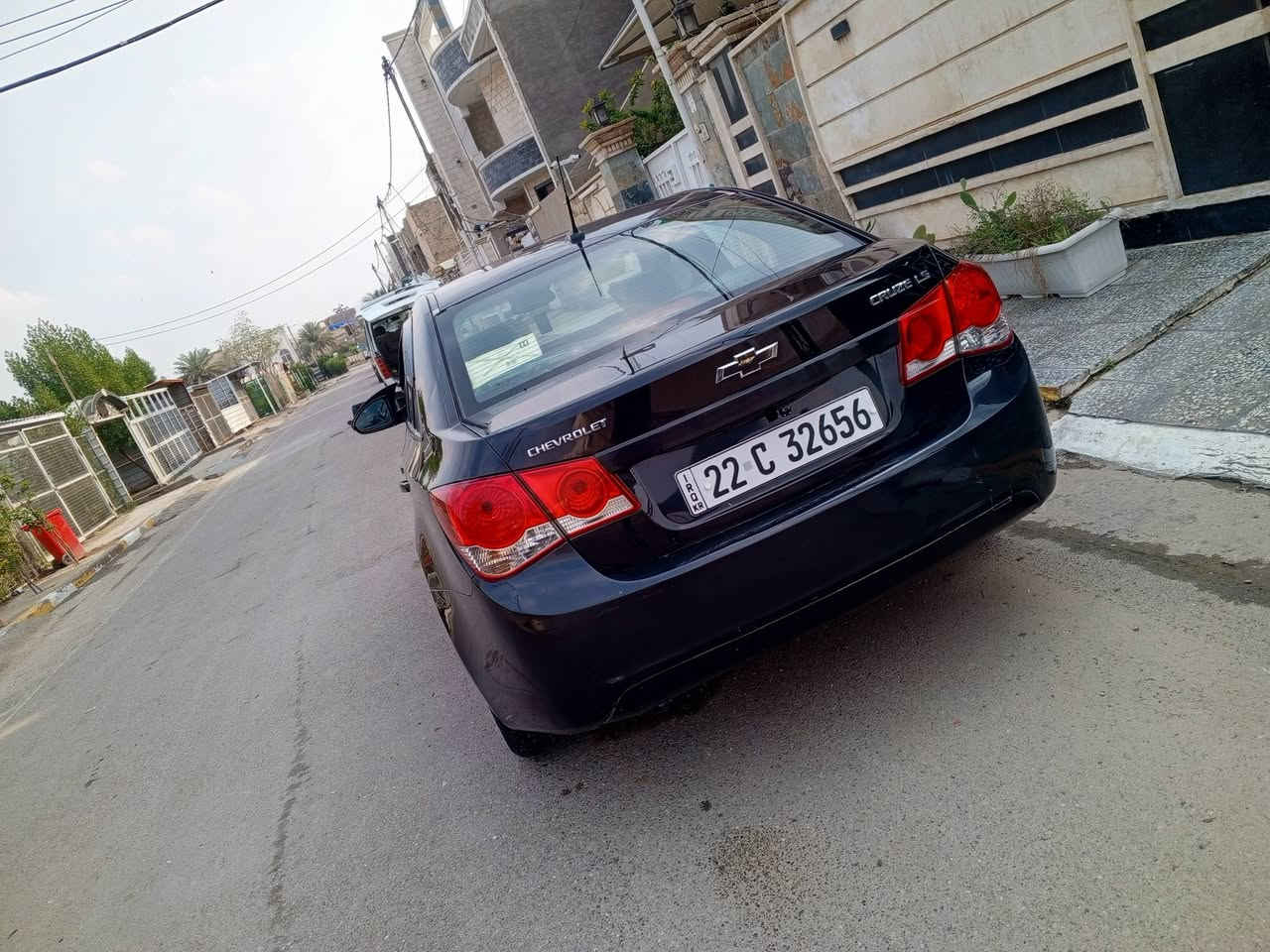 السلام عليكم شوفر ليت اكروز خليجي موديل 2012شكل ال 2017 سياره فول كير 6نمر اوتو شاشه كبيره سياره جاهزه من كلشي تبريد ثلج سياره مال جناي سنويه وهزه كله جديد اتريد  اتريد وكاله حاضر تخم تاير جديد سياره جاهزه وناعمه علا اخر حبايه رب مذب عليه السعر 69وبيه مجال حك الجيه مكان بغداد حي العامل والشراي يتصل ***********
