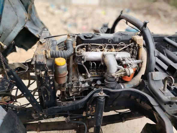 السلام عليكم كنتر عظم فحل شاصي وربع بلادي قلاب محرك 33يعني 108رقم بغداد مشروع وطني لغايه 28 مكفوله كفاله عامه عنوان نجف *********** ابو الازهار
