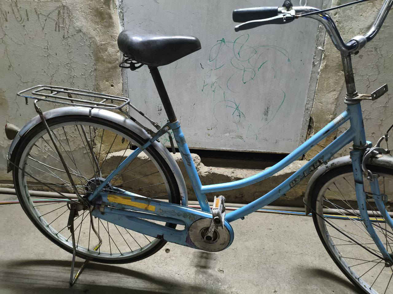 باسكل للبيع ياباني نضيف الوياله بلادي حجم 26
موديل 2012
السعر 60وبي مجال


**إذا كنت صاحب هذا الإعلان وتريد حذفه لأي سبب، رجاءا أرسل رسالة إلى الدعم الفني**