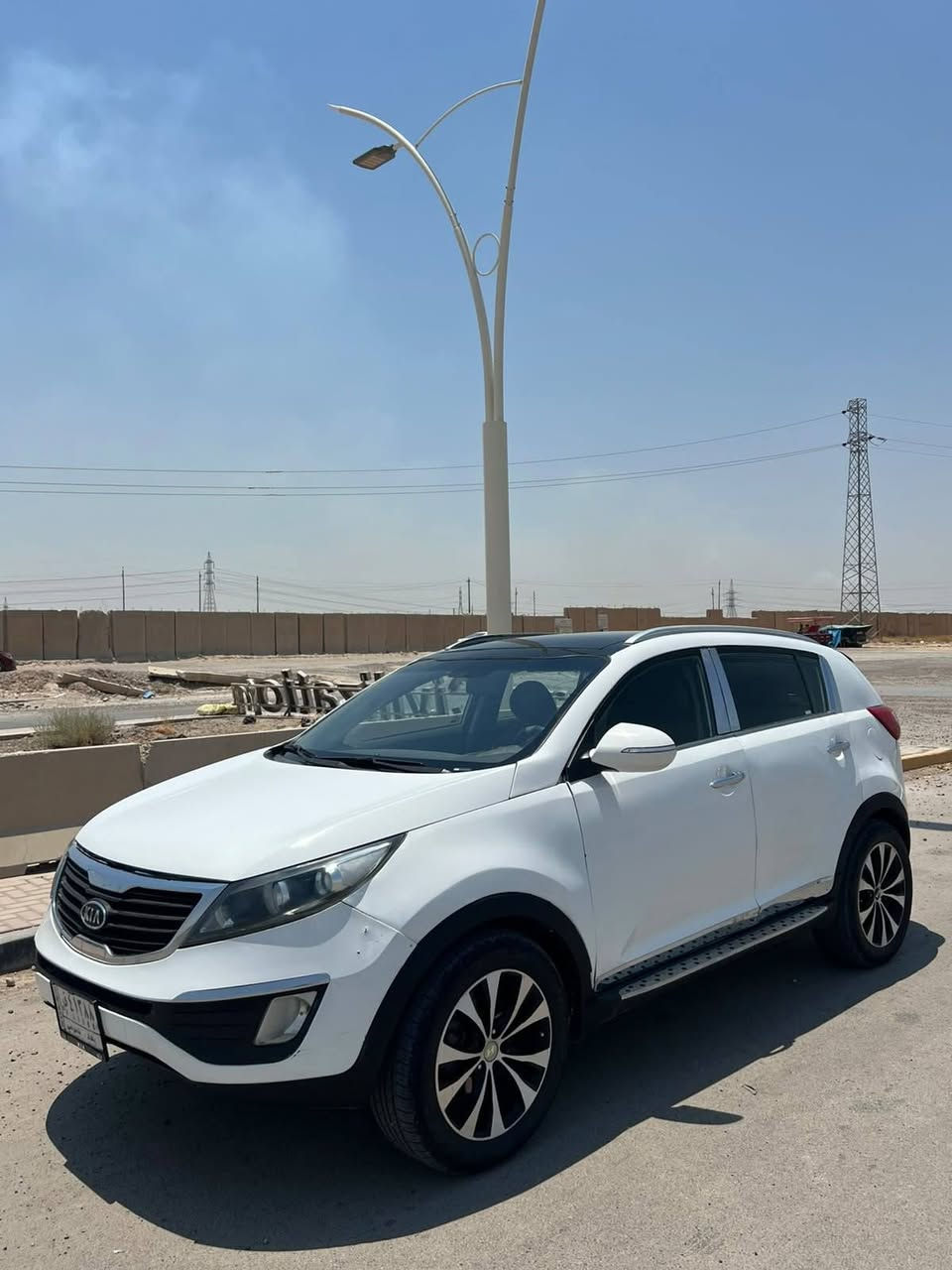 سبورتج موديل ١١ خليجي فول ما البصمة محرك ٢٠٠٠ دوش رقم بغداد 
بيها صبغ اثر جفيه 
تحكم استيرن ادامة كاملة للسيارة 
كاميرا رجوع ، جرس من تعبر ١٢٠
تخم اطارات جدد 
تخم بلكات و نوزلات جدد
 السيارة خير من الله
ب٩٥ وبيها ومجال ان شاءالله 
***********  الكوت
