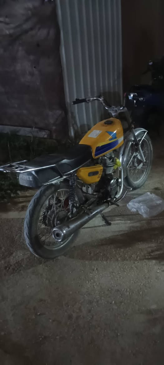 للبيع اربعه كير كله ربعه بس مكينه خمسه مكينه نضيفه شلعه ومعدل فول دراجه وراق صولي لايت بيهه جوزه شغاله ضفيره كامله  عوزهه ترتيبات بك لايت دراجه مال شغل مكاني كربله الحر سعر 250


**إذا كنت صاحب هذا الإعلان وتريد حذفه لأي سبب، رجاءا أرسل رسالة إلى الدعم الفني**