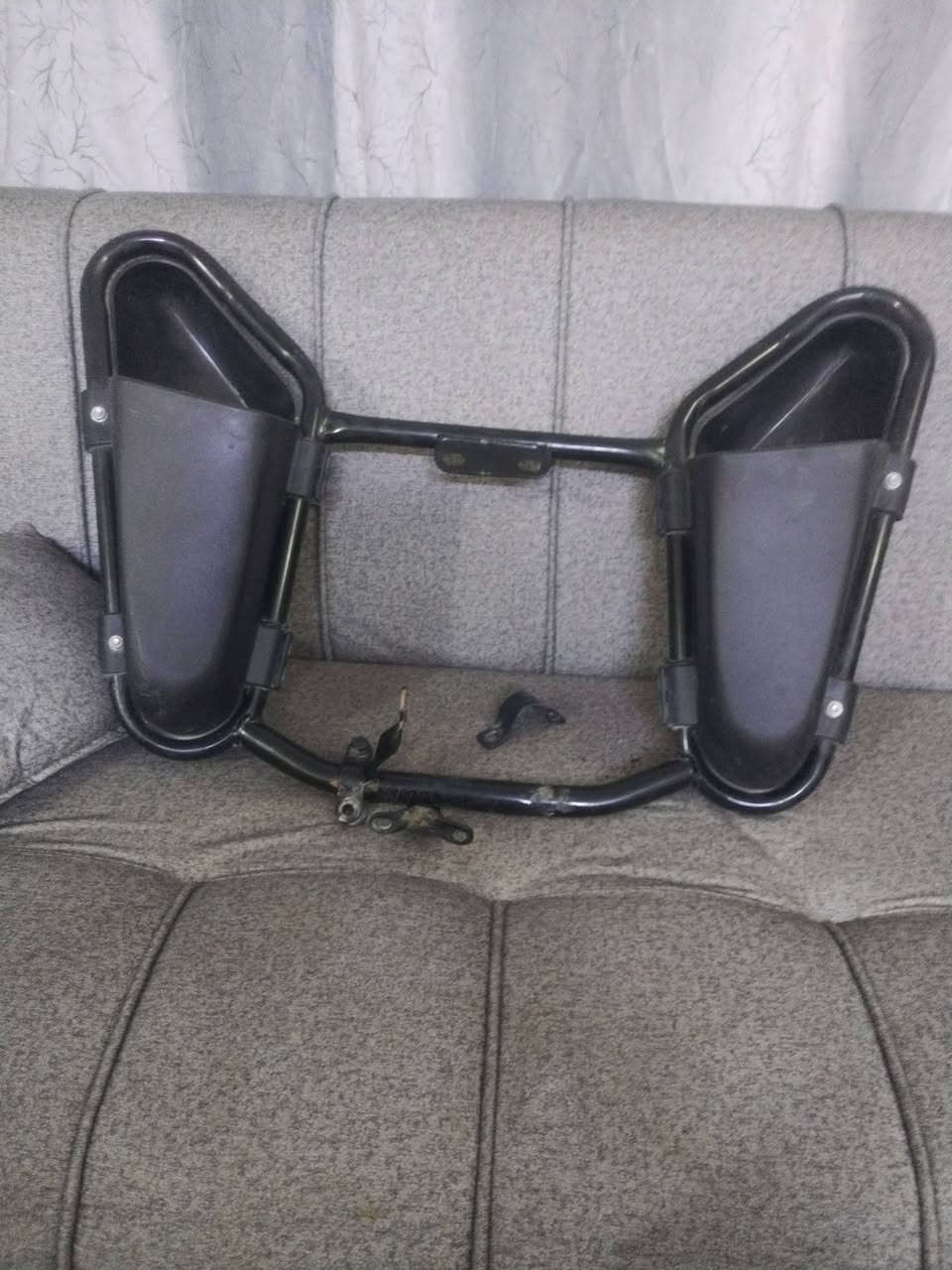 للبيع غراض مستعمله شي قليل
خوذه مال فقاز مستعمله سبوع نضيفه وياها جامه شفافه ب٤٠
درع ابو جيب مابي كسر خلاص ب١٢
خوذه نص ب ٧
هورن صوت سياره قوي هوا ولكتف و لشد ب ١٧
مكاني بيجي رقم ***********
