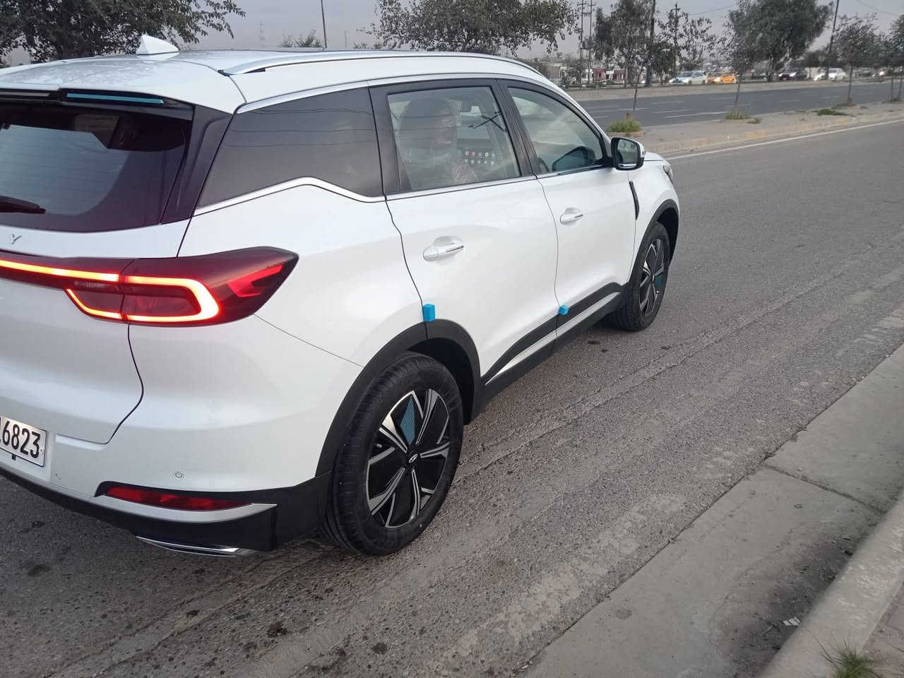 شيري تيكو 7 برو ماكس هايبرد (2024)
المرغوب بالسوك 
هايبرد (شحن كهرباء وبنزين)
أعلى فئة
موديل 2024 (استلام 2026) زيرو
على وضع الشركة
فول مواصفات
ضمان ست سنوات
ماشية 98 كيلو فقط
دفتر ضمان موجود
كيبل شحن غير مستخدم
الصندوق الخلفي شفط كهرباء
السيارة كاملة المواصفات
جديدة (ما بيها نقص برغي)
جاهزة ومجهزة من كلشي
عليها أدامة كاملة وعناية

مكان السيارة: كركوك
السعر: 🟧 السعر علق يوصلك السعر 📮
للتواصل: ***********

#شيري_تيجو_7_برو_ماكس #تيجو_7_برو_ماكس #شيري_2024 #كركوك #هايبرد #زيرو #فول_مواصفات #ضمان_6_سنوات #بيع_سيارات
