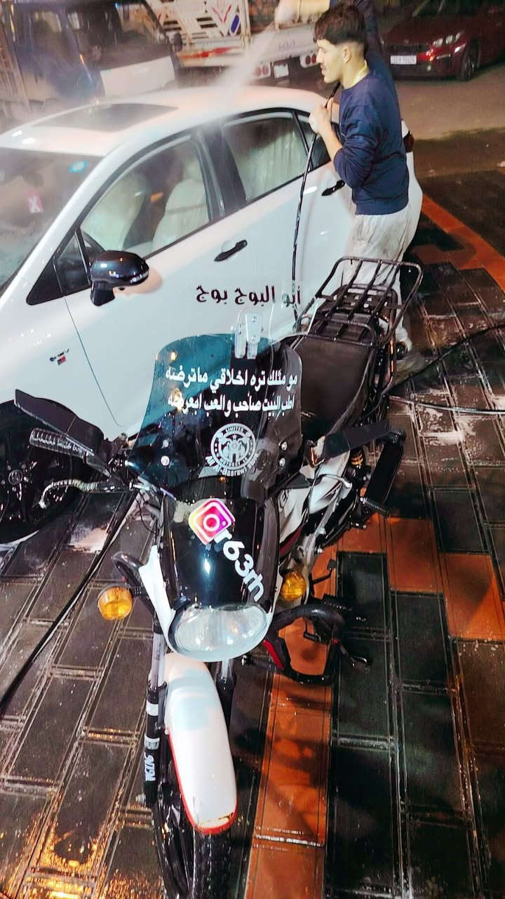 سلام عليكم شباب  الطيبين بوكسر موديل 2022مرقمه رقمه نجف تحويل شوكت مايعجبك مكاني بغداد الكاظمية أريدها مليونين ومية وبيها مجال الطيبين /*********** هذا رقمي اتصل وتدلل
