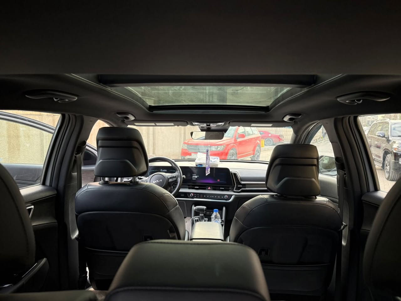 كيا سبورتج 2023 فئة Xline وارد امريكي
حادث بسيط موضح بلصور بدون صبغ سياره بنيدوبارد جاملغ فقط بدون دواخل
فول مواصفات/ بانوراما بصمة تشغيل وابواب وتشغيل عن بعد/ شاشة كبيره مع كاميرا دواره/ كشنات جلد وتدفئة بلمقعد/ انظمة قيادة مود درايف/ وباقي المواصفات المعروفة/
 سيارة جاهزة وجديده بدون نقص ماشية 34. 
محرك 2500
رقم بغداد دولي بأسمي
السعر  223 بيه مجال 
اي استفسار اتصل على الرقم اني مكلف بلنشر
📞   ***********
