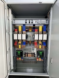 رخصت • المسؤول