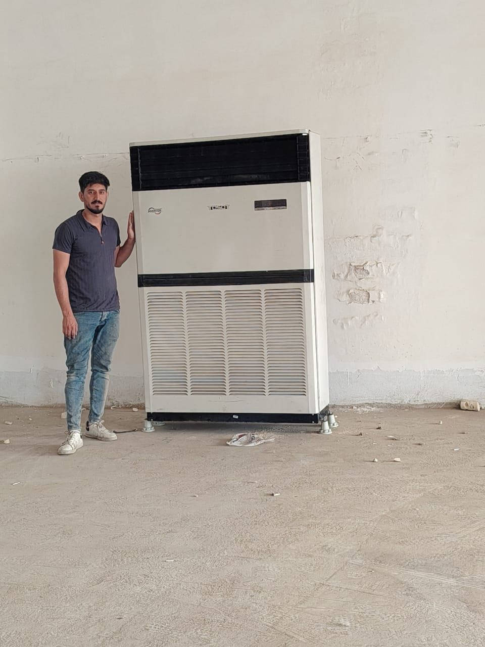 السلام عليكم
ورشه متنقلة في جميع مناطق بغداد نصب وصيانه وتًنظيف السبالت وشحن غاز وصيانه مجمدات ثلاجات عادي او بخاخ   وادامة للسبالت  فقط اتصل واحنا نجيك للباب بيتك***********
