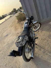 ايراني أوراق للبيع تعمير 26 فول ماناقصها شي اوراقها كامله بس ترقم لسعر...