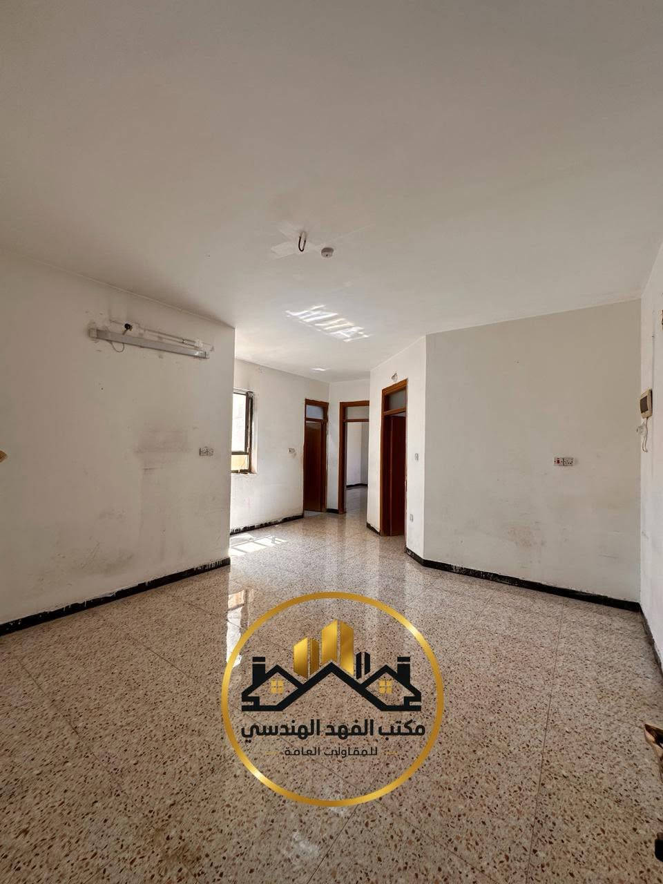 #للايجار_____في_____السيديه
شقة للإيجار – طابق أول فوق الارضي 

🔹 المساحة:120 م²
🔹 تحتوي على:
✅ غرفتين نوم
✅ مطبخ معزول
✅ صالة
✅ خدمات

💰 الإيجار: 600 ألف دينار عراقي

📞 للاستفسار: ***********

او زيارة مكتب الفهد الهندسي
