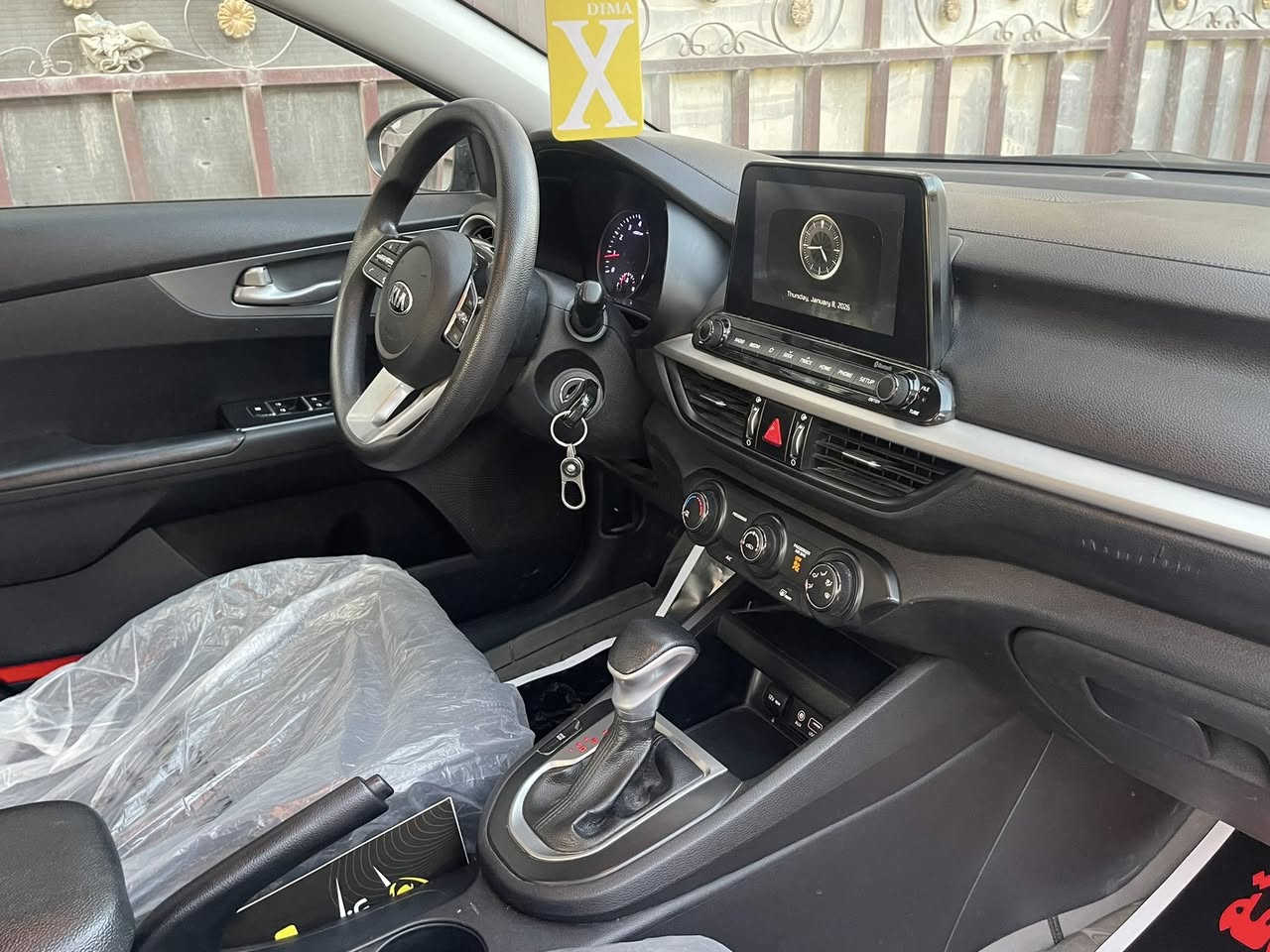 السلام عليكم ورحمة الله وبركاته
للبيع كيا فورتي ٢٠٢٠ 
 ماشيه ٦٦ ميل وارد امريكي صور الحادث بالمنشور 
بدون دواخل كفالة مكينه مكفوله من الفتح والتنقيص وتبخير

السيارة جديدة جداً رقم اربيل الجديد سنويه جديده 
تحويل مضمون ١٠٠٪؜ 

صدرهه جديد جداً 
تخم بلكات باتري وتخم تاير
ادامه كاملة اي نقص مابيهه جيك طافي 
مواصفات نص فول 
شاشه وتحكمات وحساس ورادار امامي 
سياقة ذاتيه 
مكان السيارة بغداد المشتل 
سعر مناسب ١٢٨ 
للاتصال ***********
