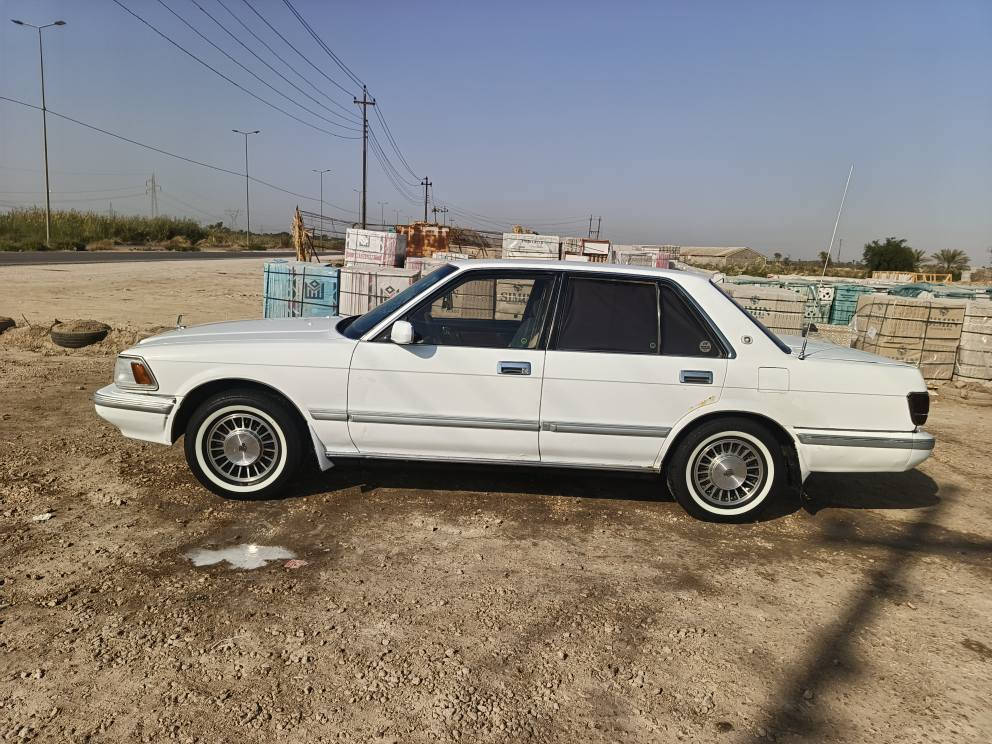 سوبر سيدان موديل 91 رقم واسط بسمي  مشروع وطني تبريد  مكينه كير اكسن شرط تخم تأير. اكسن 3قطع  المكان السماوه الوركاء   سعر 58بيهه مجال
***********
