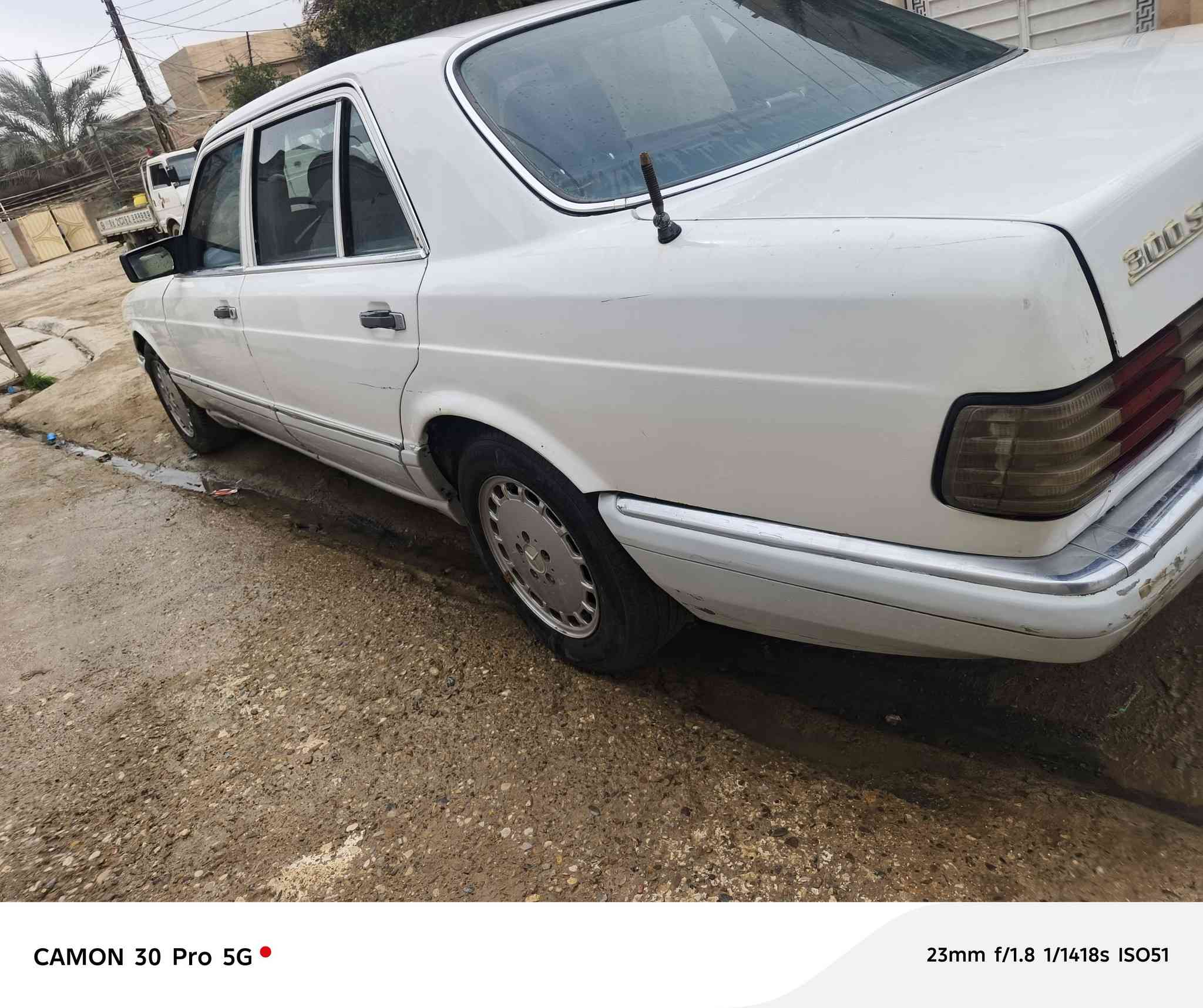 السلام عليكم 
مارسدس sel   باب الطويل 
مكينه وكير وحداديه كفاله 
سياره مصبوغة جماليه  
موديل 1989 
سنويه ماصاقطه لل2028 
مكان السياره ديالى بعقوبه 
السعر 55 وبي مجال 
***********
