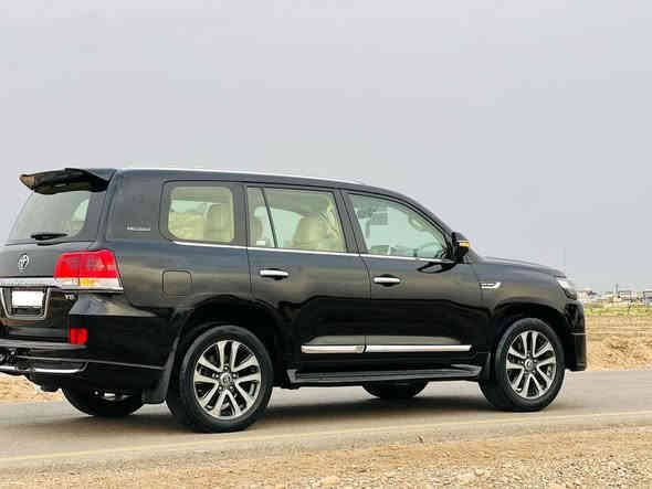 ياالله
سلام عليكم لاندكروز 2019 ساز اصلي باب اول فول 1/1 محرك V8 4600 رقم بغداد الجديد كله جديد رقم وهزه وسنويه ماشيه 98 الف مكفوله كفاله عامه عدا بارد شبر بالجاملق الخلفي والباقي كفاله كير ومكينه وحداديه كله مكفول تخم تاير اصلي بالكارتون السياره كلش حلوا المواصفات
1-بصمه + بصمه ابواب (4)
2- سلايت 
3- كشنات جلد + كشنين كهرباء + كشن السائق 3 حركات
4- صندوك كهرباء + شفط 
5- شاحن لاسلكي 
6 - 3 شاشات 
7- طفايه
8- تشغيل عن بعد 
9- كامره
10- حساسات امامي خلفي
11-زراك لايت
12-ارباك 8 
13- مري شفط + قلاب عن الرجوع + اشاير بالمري 
14- دبل ماوس 
معروفه مواصفات الساز اصلي فول 1/1 مكان بغداد السعر (538) وبيه مجال الاستفسار (***********)
