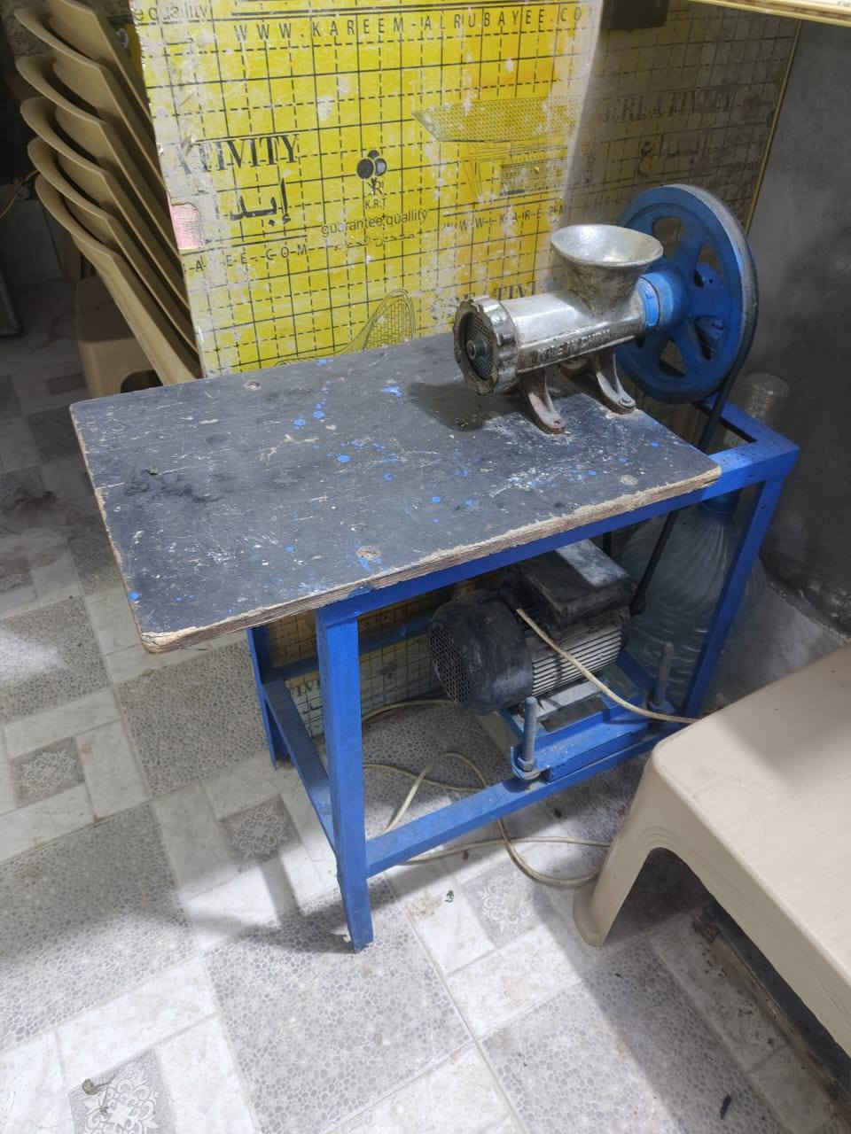 السلام عليكم 
عارضه للبيع شرط الشغل بعده جديده  مكان البصره الشعيبه السعر ٤٥٠ الف مع مثرامه حصان ونص تثرم لحم وفلافل سعره ٢٢٥ الف


**إذا كنت صاحب هذا الإعلان وتريد حذفه لأي سبب، رجاءا أرسل رسالة إلى الدعم الفني**