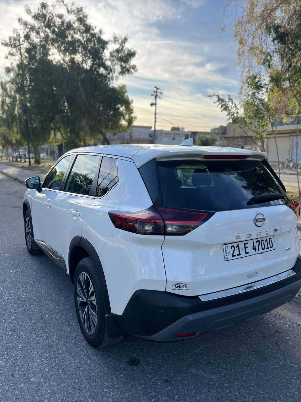 سلام عليكم
للبيع نيسان روج 

موديل 2023

كلين شرط فحص 

بس كير امبدل جديد 

SV
شفتات استيرن 
رادار 

مثبت سرعة 

حساس امامي 

حساس خلفي 

كامره خلفيه 

سياره خير من الله 

سعر 198

بيه مجال 

الرقم ***********
