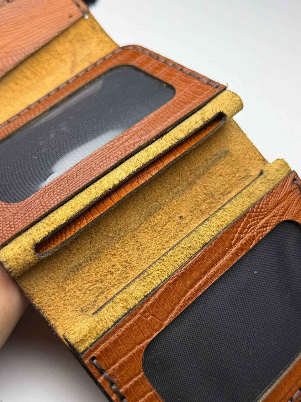 محفظة كارتات  
جلد طبيعي 100‎%‎  ( على الفحص ) 
تحتوي على 6 خانات لحفظ الهويات 
جيب داخلي عدد 2
طباقيه 

10 الاف على اول تم

eFvzONIukMpZesdJwo


**إذا كنت صاحب هذا الإعلان وتريد حذفه لأي سبب، رجاءا أرسل رسالة إلى الدعم الفني**