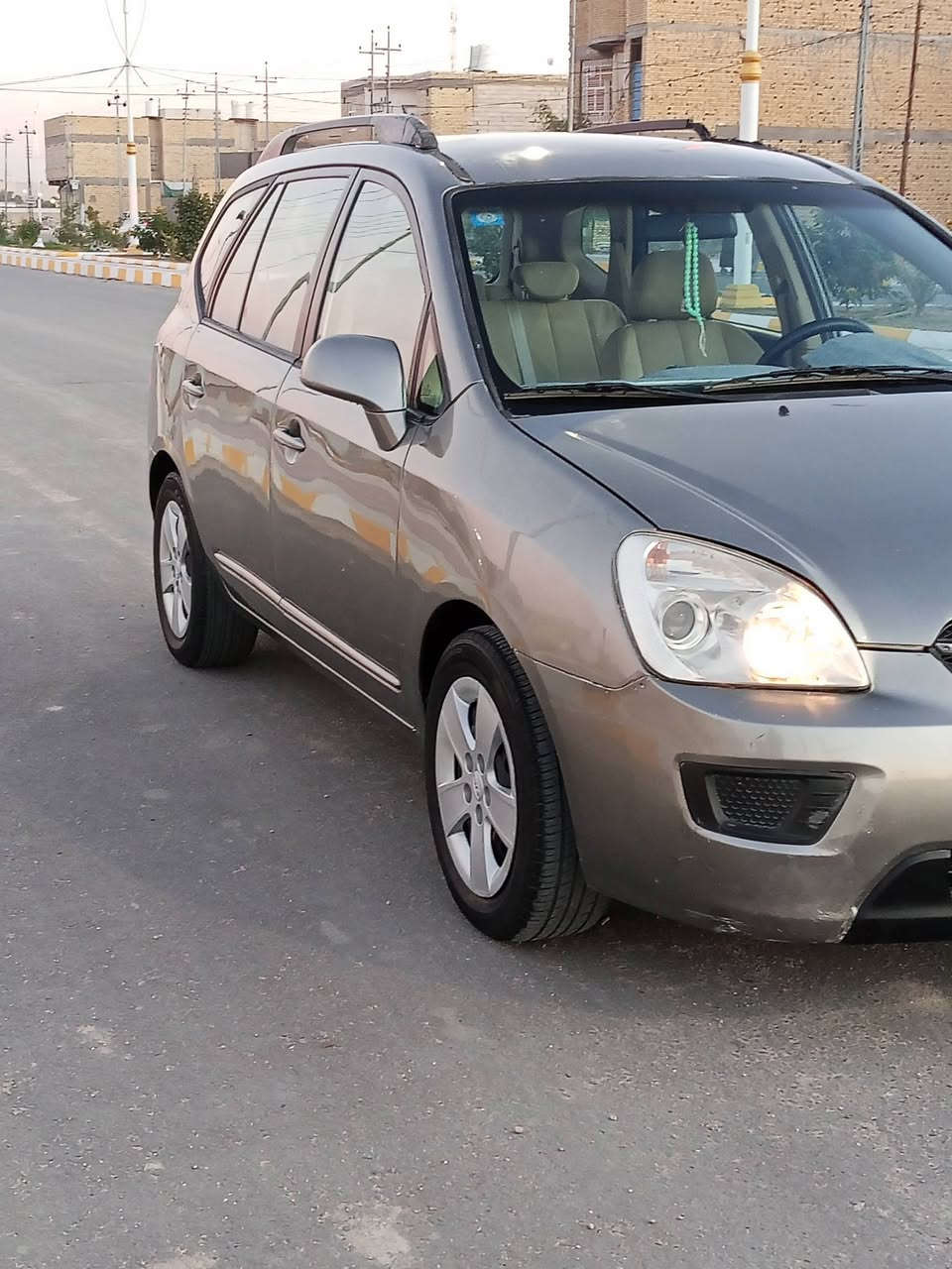 مكلف بالنشر للاستفسار (***********) ناصرية مركز السلام عليكم شباب كيا راوند وارد امريكي موديل 2009 هزه وسنويه 2028 ضرر جاملغ وبنيد ورش احزام جاهزه مكينه دوش 2000كير اوتوماتيك 7 راكب حداديه كهربائيات تبريد شرط سعر 95$ بيها مجال
