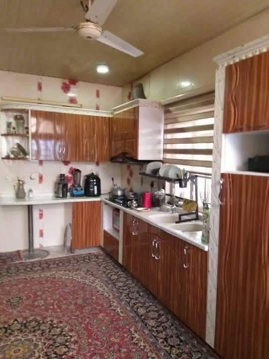 بيت للبيع 240/م حي المعلمين خلف الخدمي مباشر موقع مميز
طابقين 

الطابق الاول

  استقبال 

وصاله

وغرفتين نوم 

ومطبخ

وصحيات خارجيه وداخليه

وكراج 

الطابق الثانيه

غرفتين وصحيات

الاستفسار ستفسار ***********
***********
 او مراجعة مكتب بركات الزهراء للعقار والمقاولات العامه حي الزهراء قرب مصتوصف اذ ردت بيع عقار او بناء أو ترميم ما عليك فقط مراسلتنا 
مكتب بركات الزهراء
