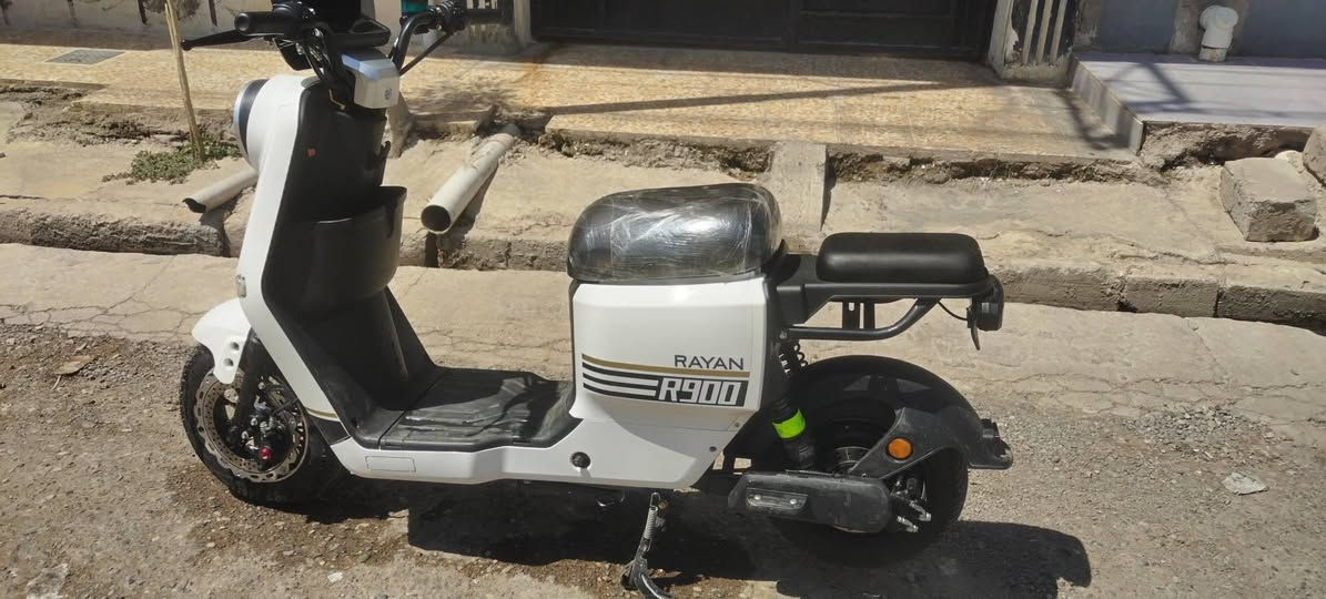 R900الريان مستخدم شهر ونص والوصل موجود غارضو كلها موجودة بطاريات الريان وسوجين وبصمتين السعر 530 الرقم ***********
