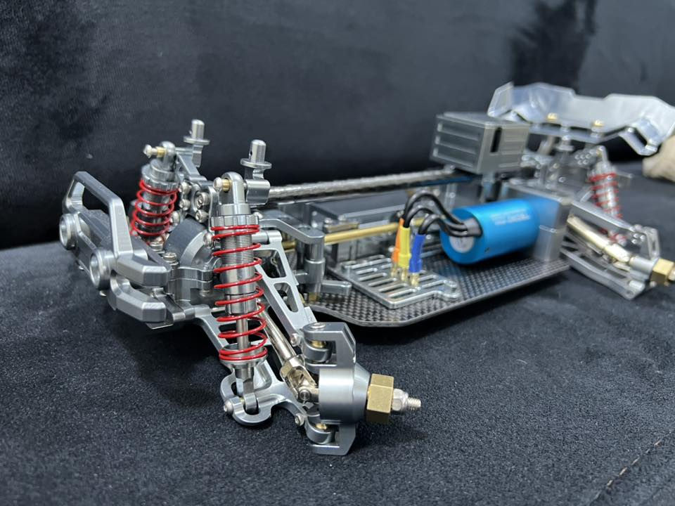 شباب شلونكم شاصي فول المنيوم وكاربون فول فول مع ريمونت وتايرات وايسي وباترري 3S بدون كفر السعر 200👍


**إذا كنت صاحب هذا الإعلان وتريد حذفه لأي سبب، رجاءا أرسل رسالة إلى الدعم الفني**