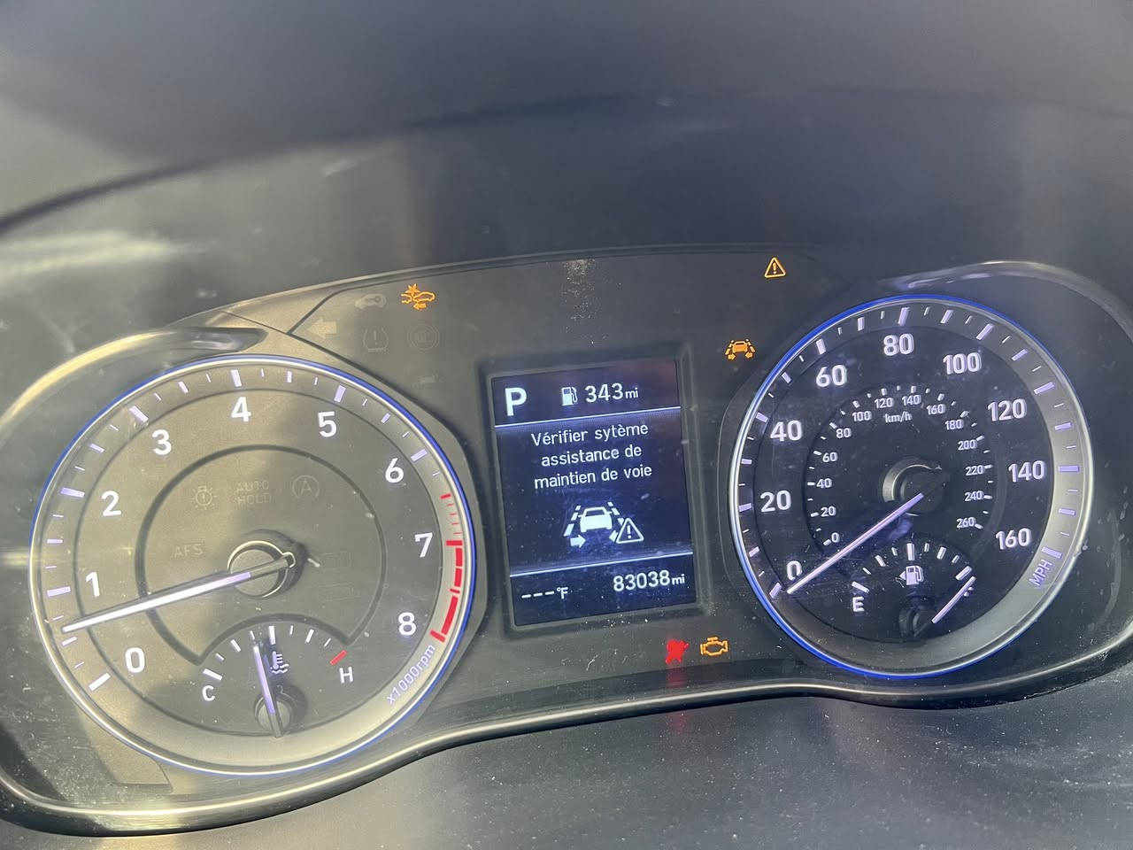 السلام وعليكم كونه 2019 سياره نضيفه حلوه  كير مكينه جديده على وضع الشركه  رقم بغداد مكاني بغداد (مكلف بل نشر  )  رقم صاحب السياره ***********
