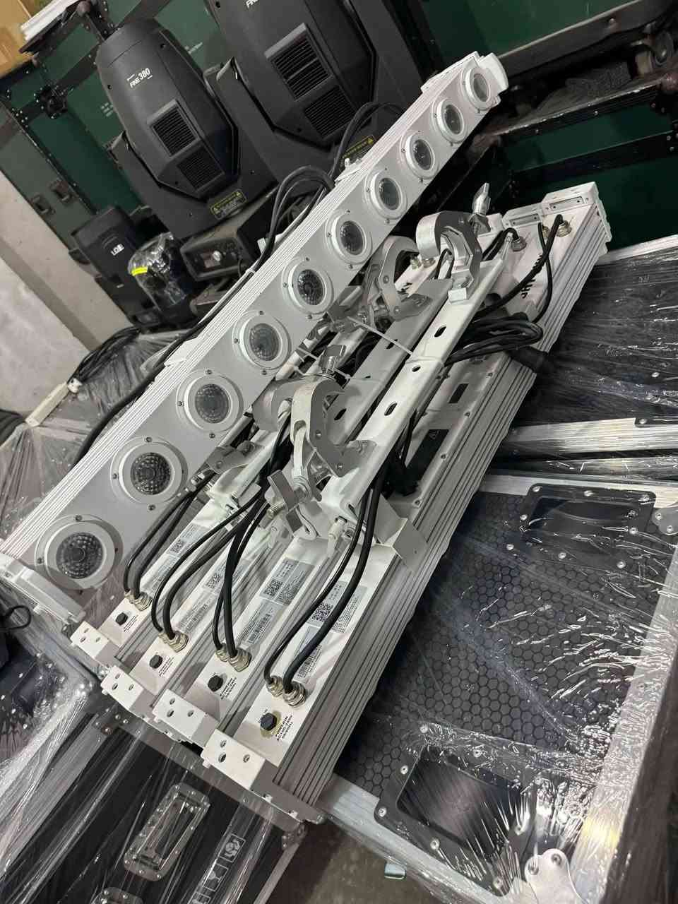 80 sets of big song Hercules, 24 × 10 W waterproof handkerchief lamp with air box,Hello, I am selling second-hand stage equipment, there is a need to contact me Oh.


**إذا كنت صاحب هذا الإعلان وتريد حذفه لأي سبب، رجاءا أرسل رسالة إلى الدعم الفني**