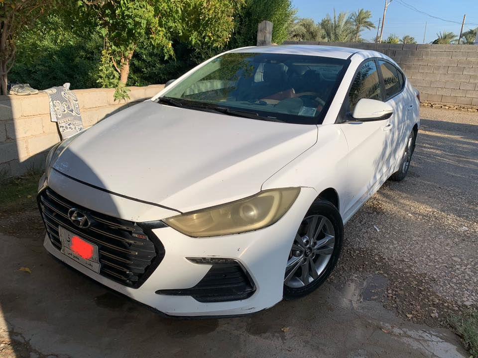 السلام عليكم 
مراوس بهايلندر 2009 
النترا 2018 خليجي محرك 2000  العنوان الحبانية/ الجزيرة 
***********
