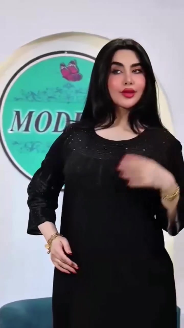 كلابيه كشمير فرعوني كابوي 
قماشه راقيه تطريز ستراس حراري
دبل كلوش مكفوله من الغسل
قياس L XL XX
السعر 15
كوت زين القوس شارع الشيرازي مقابل صيدليه نور الصباح
***********
