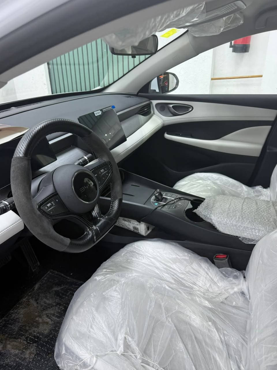 سي ال ٥ .. ٢٥ بدون صبغ بدون شخط ..السعر ..١٨١٠٠ قفل.***********
