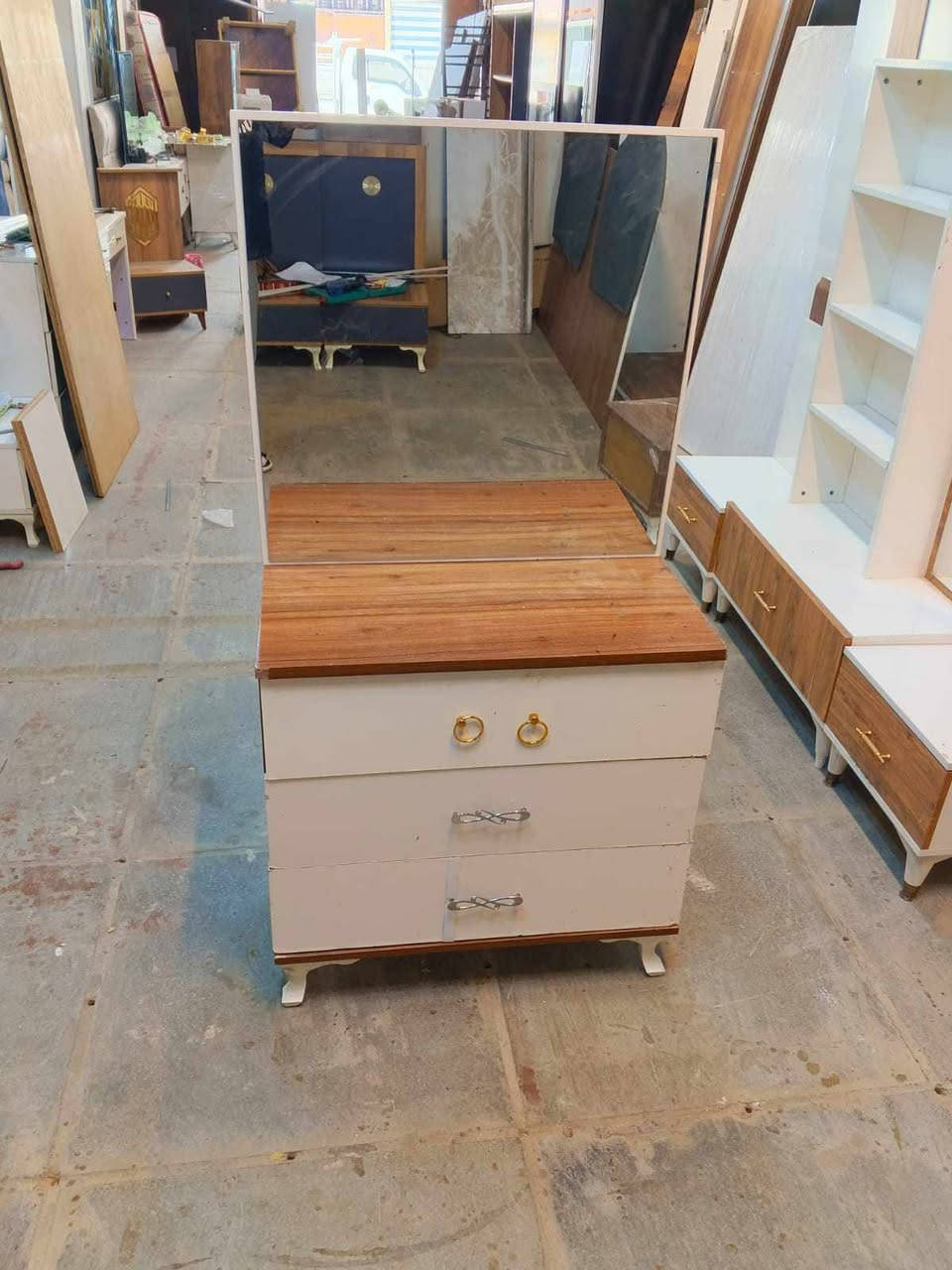 ‎غرفة نوم مستعملة🇹🇷
 نضافة 90 ٪💯فول نضافه
عدد القطع / 5
نضام / سلايت💢
سعرها/375 قفل💸
شد ونقل‎ بغداد, العراق


**إذا كنت صاحب هذا الإعلان وتريد حذفه لأي سبب، رجاءا أرسل رسالة إلى الدعم الفني**