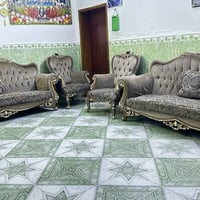 تخم للبيع 10 مقاعد نظيف  350 مكان بغداد 07505714480 يوجد وتساب