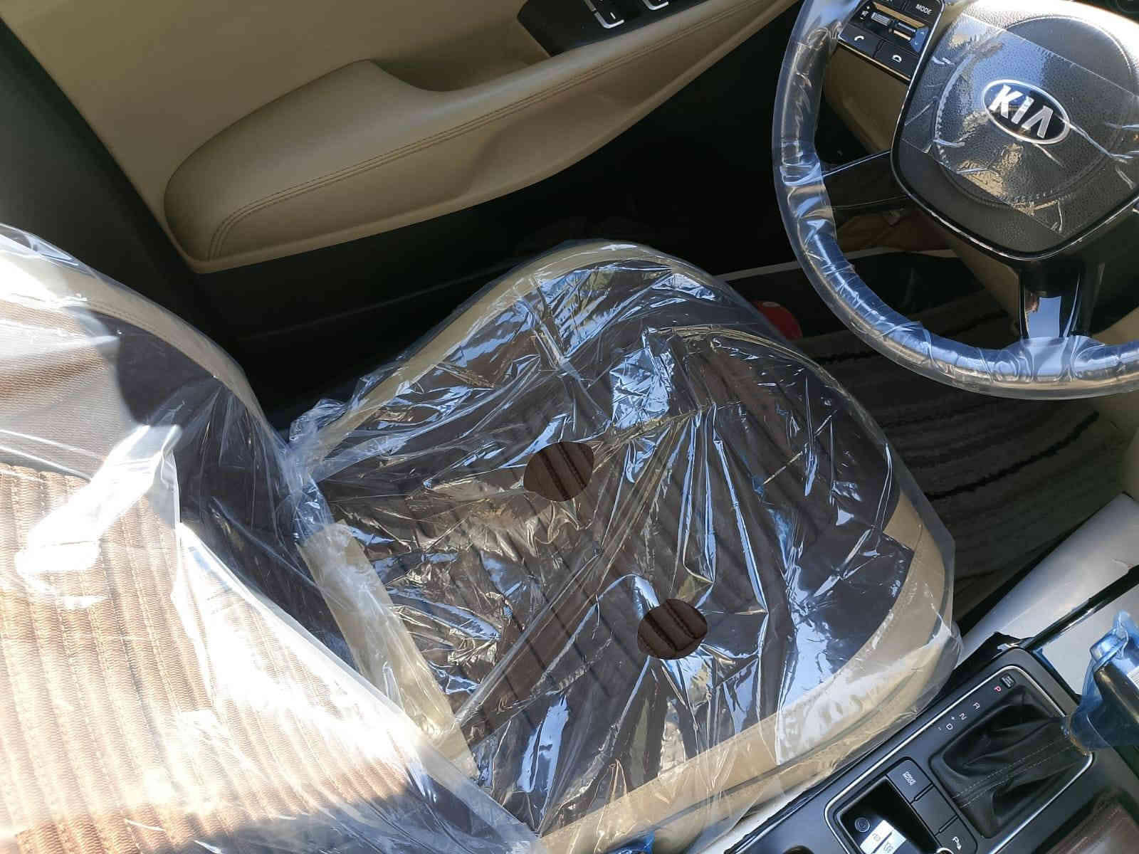 سلام عليكم
لبيع سورنتو 2019 خليجي
السياه تحفه بعدهي بوضع الزيرو 
ماشيه 31 الف حقيقي
مكفوله كفالة عامة حتة الدعاميات حته من الشخط 
كير محرك صدر تخم تاير كله شركه 
المواصفات 
6 سلندر 
7 راكب 3 قطع تبريد 
صندوك كهرباء 
كشنات كهرباء 
بصمه ابواب 
ويل كروم 
بردات خلفيه 
بصمه تشغيل 
حساسات خلفيه + اماميه 
بعد لايلون الشركه بيها او فابلون الشركة كتلوكات الشركة او كل غراض الشركه موجوده
بسمي رقم بغداد الدولي تحويل ثاني يوم 
مكاني بغداد 
شرط اي سونار بل عراق ودي 
***********
