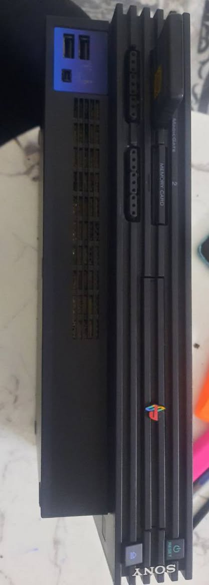 للبيع بلي 2 بدون يدات جديد صارله شهر تقريباً السعر 60وبي مجال الرقم ***********بي واتساب بغداد حي جهاد
