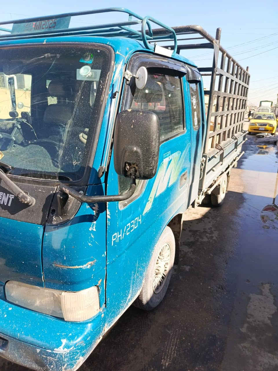 سلام عليكم كية فنتير  موديل ١٩٩٨سياره خير من الله مكفوله تخم تاير رقم نكليزي تحويل ثاني يوم اتصال عله رقم ***********
