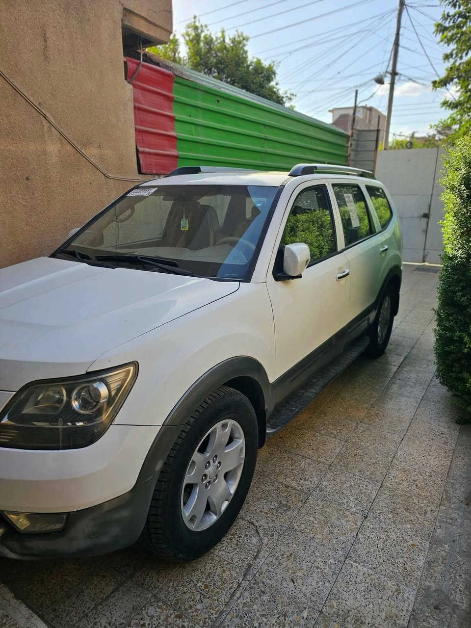 السلام عليكم 
سياره موهافي 
موديل ٢٠١٣
فول مواصفات 
واحد على واحد 
شرط المحرك والكير وتبريد ثلاث قطع شغال ثلج 
سلايت مري شفط وقلاب على البك فور ويل 
تحكمات استيرن 
شاشه 
كامره 
حساسات خلفيه 
وبيها كوبون بانزين 
مصبوغه عام 
شرط التحويل
تراهم مراوس بسياره أقل من سعره
 التواصل في الخاص


**إذا كنت صاحب هذا الإعلان وتريد حذفه لأي سبب، رجاءا أرسل رسالة إلى الدعم الفني**