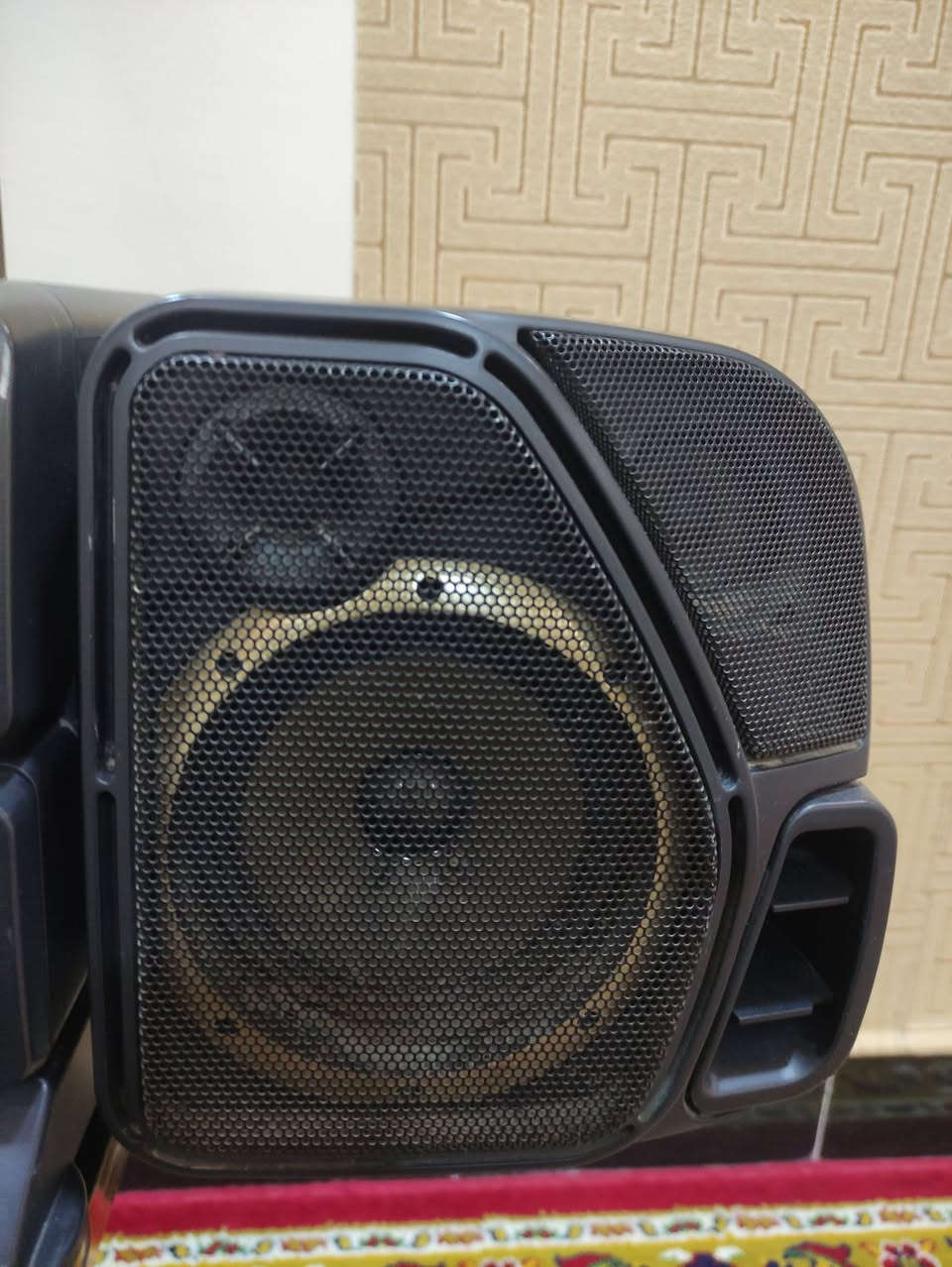 سلام عليكم مسجل راديو سوني للبيع دبل كاسيت شغال بلكامل بعده شركه يوجد توصيل واتساب ***********
