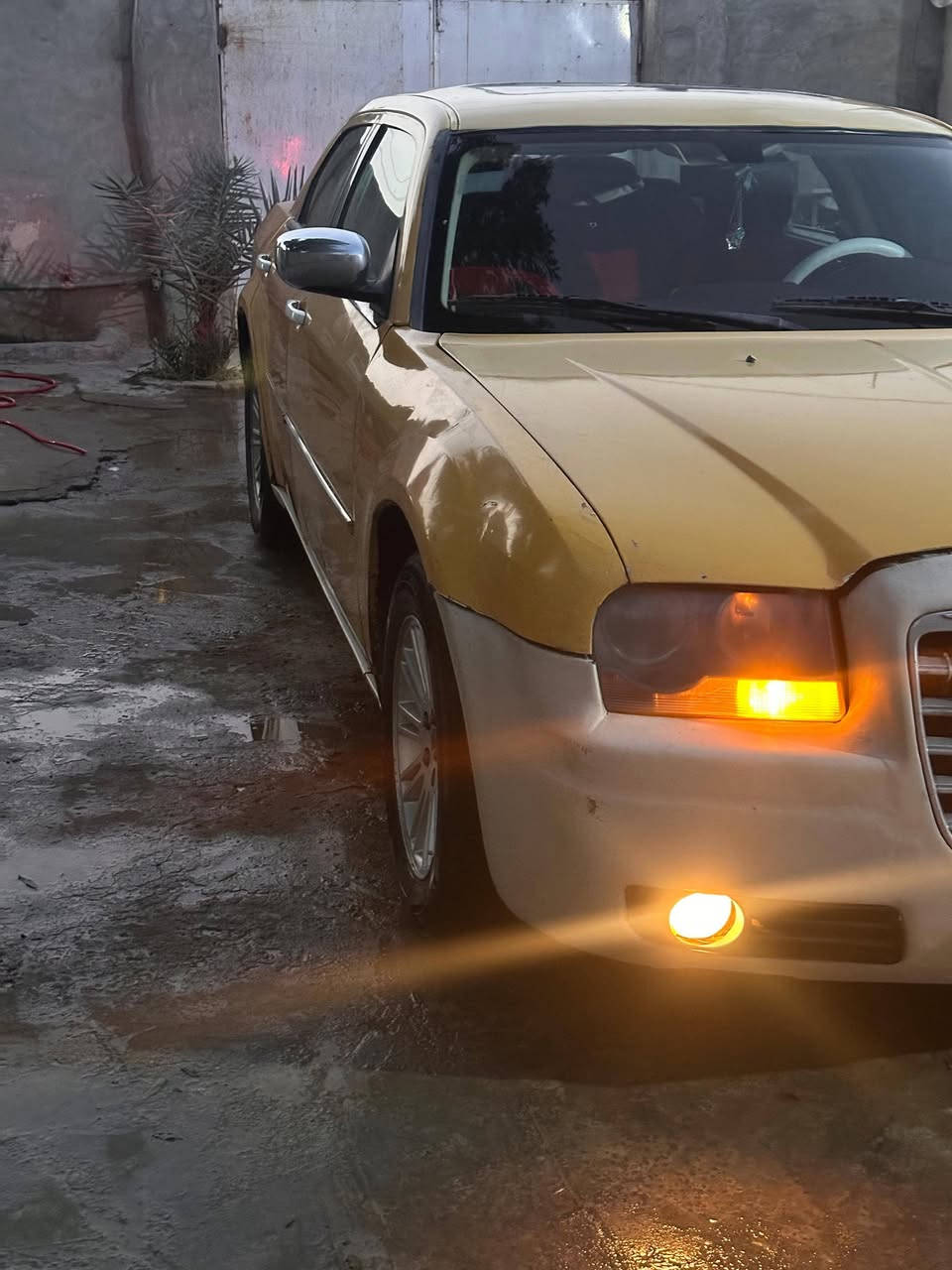 السلام عليكم 
اوبامه ٢٠٠٨ اصل بأسمي مصفره هيئه وغرامه جاهزه
العنوان ذي قار الشطره 
السعر ٩٥ وبيها مجال 
للإستفسار ***********
