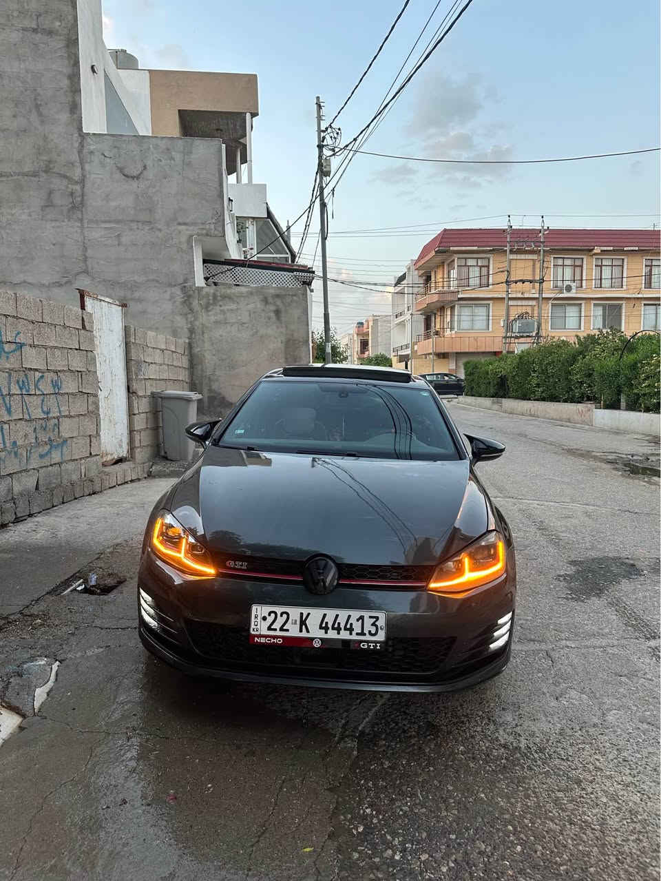 كولف gti فولل ٢٠١٥ سياره كه هه تا بلي جوان و كه نجانه يه هه موو گياني به شه رته ٣ پارجه و نيو سبوغي هه يه.  به س نمونه يه له جواني كير مه كينه هه موري به شه رت مه كينه ٢٠ توربويه بورغي لي بانه درايه كه بسه گه ر موشته ريني بيزارمان مه كه. له گه ل ريزم. 
ژ.م/*********** أربيل, العراق
