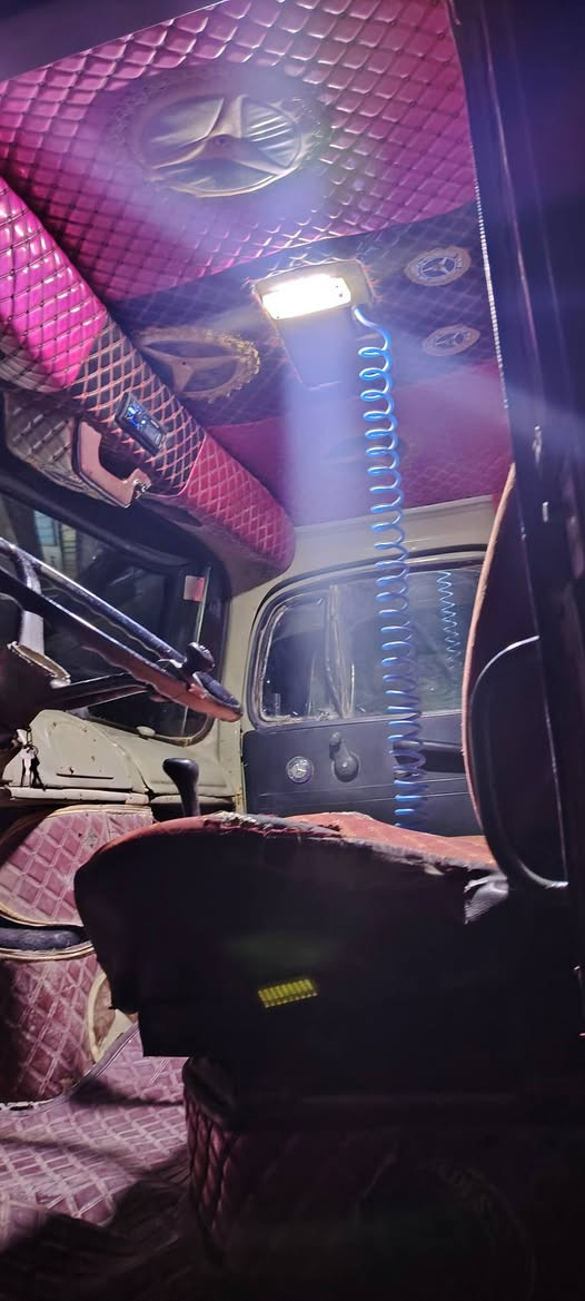 قجمه واحد وثمانين شاص مكفول كفاله عامه فارغ كير ٢٥ محرك ٥٥كسن جيف رقم انكليزي ناصري بدون تانكي ***********لستفسارعلاهاذهرقم لعنوان لحمزه قرب سيطر طابو
