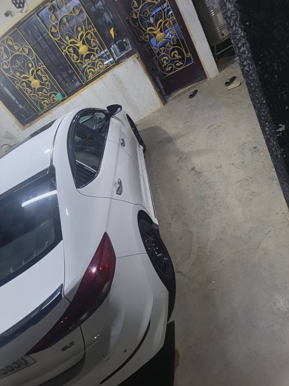 سلام عليكم  النتره 2017 فوال عده البصمه  بيها بيبان ثنين تبديل اصليه من شركه و قديمه  مكينه 2000 سياره حلول حلى من الصور ماشيه 146 حقيقي عنوان بغداد  جسر ديالى الكرغوليه ***********
