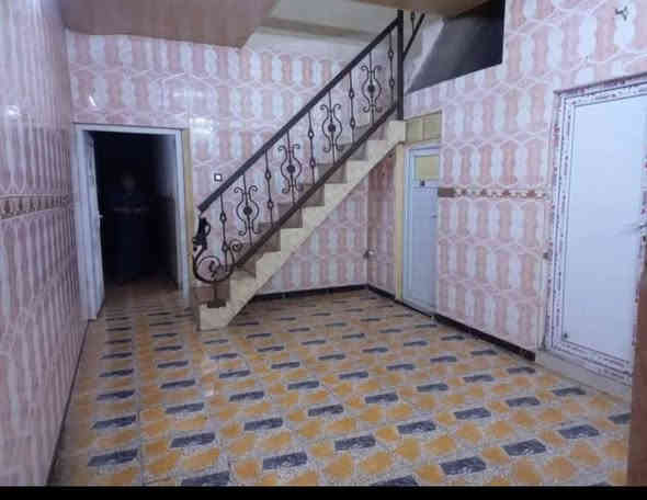 دار للايجار طابقين
مساحه 100م
يحتوي 3غرف نوم وهول مطبخ واستقبال وصحيات درج داخلي وكراج سياره
سعر الإيجار 325الف ماء وكهرباء على صاحب الدار
عنوان كركوك حي العسكري قرب مدرسه الفضائل
***********📞
*********** 📞
