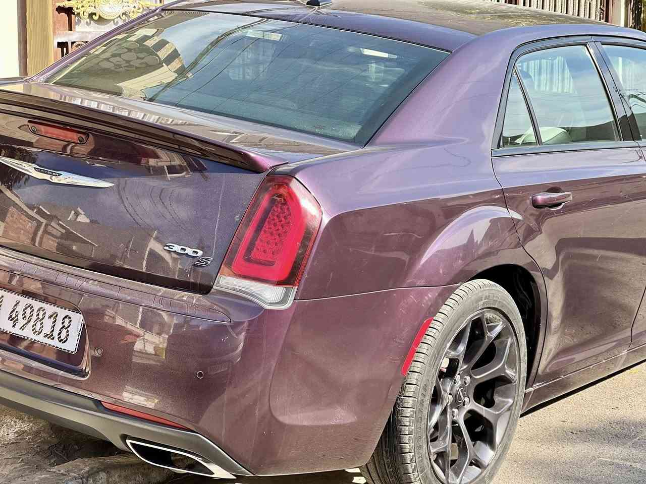 السلام عليكم
كرايسلر اوباما 300S

2021 خليجي وكالة هارلم

فول موصفات بدون رادار 

لون مميز بنفسجي 

ماشيه 58 ml

‏ملاحظات￼ بارد 

مكان سياره بغداد نفق الشرطه 

السعر 280$

***********￼
