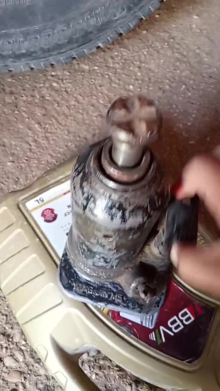 السلام عليكم
جكه للبيع
 السعر على الخاص


**إذا كنت صاحب هذا الإعلان وتريد حذفه لأي سبب، رجاءا أرسل رسالة إلى الدعم الفني**