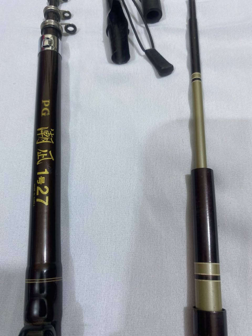 اللهم صل على محمد وال محمد
السعر   ٢٠ ألف عراقي
قصبه + إفلات 
تحفه من التحف الكوريه🐟🐠🎣🇰🇷🇰🇷
 القصبة من النوع التلسكوبي (التي تسحب) وهي من الماركات المعروفة عالمياً (دايوا)، وإليك التفاصيل المختصرة
​التفاصيل الفنية
​ قصبة دايوا (Daiwa) تلسكوبية - موديل "الريح الشرقية" (تفسير الرموز المكتوبة باللغة الآسيوية).
​المنشأ (الصناعة): مكتوب عليها بوضوح Made in Korea (صنع في كوريا)، وهي صناعة ممتازة وتعتبر الدرجة الثانية بعد الياباني مباشرة من حيث الجودة والمتانة.
​الطول: هو 2.70 متر (أو 270 سم)، وهو طول مثالي للصيد من القوارب أو الشواطئ القريبة.
​الصلابة (الرقم 1) إلى أن القصبة ذات "أكشن" ناعم إلى متوسط، مما يجعلها حساسة جداً ومرنة، وهي مثالية لصيد الأسماك الصغيرة والمتوسطة (مثل الشبوط، البني، والكاراسي).
​المواصفات الإضافية
​نوع القصبة: قصبة تلسكوبية (سلايت) تتميز بوجود حلقات (Guides) خارجية، مما يسمح باستخدام بكرة (ماكينة) صيد معها.
​التصميم: الغلاف الخارجي والمقبض يوحي بأنها إصدار كلاسيكي متين، وتتميز بمرونة عالية في "اللافات" (القمة) لامتصاص ضربات السمكة❤


**إذا كنت صاحب هذا الإعلان وتريد حذفه لأي سبب، رجاءا أرسل رسالة إلى الدعم الفني**